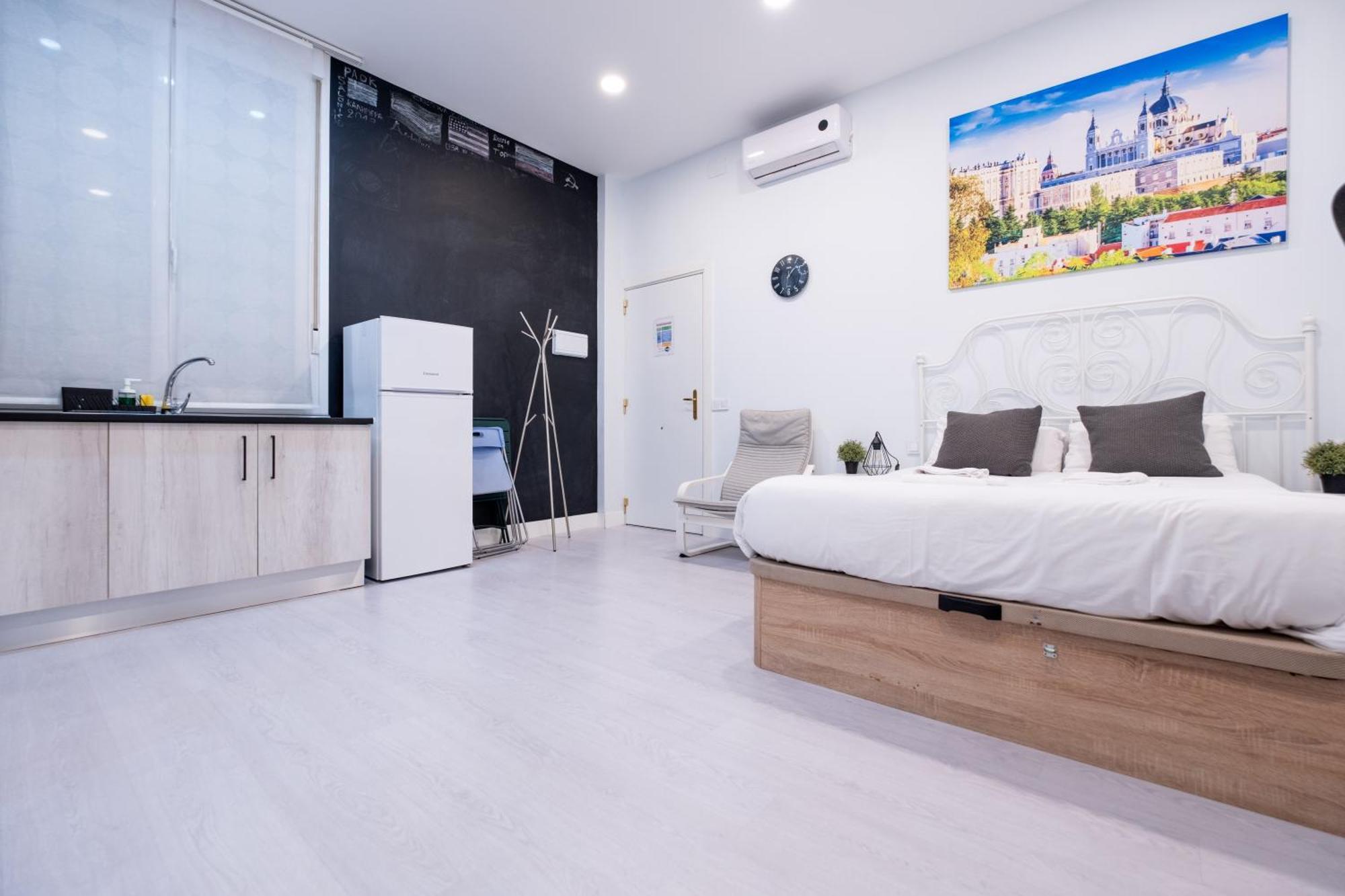 Abc Apartments Мадрид Екстериор снимка