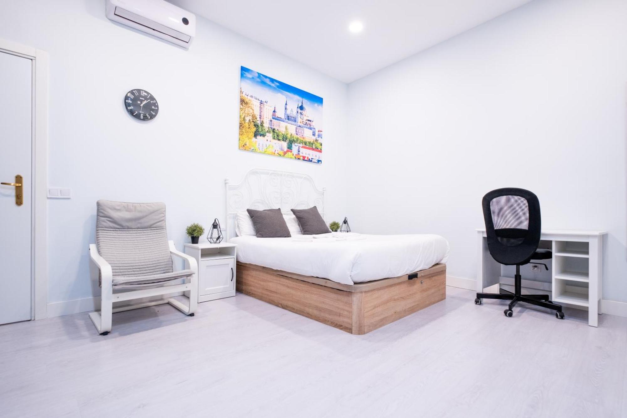 Abc Apartments Мадрид Екстериор снимка