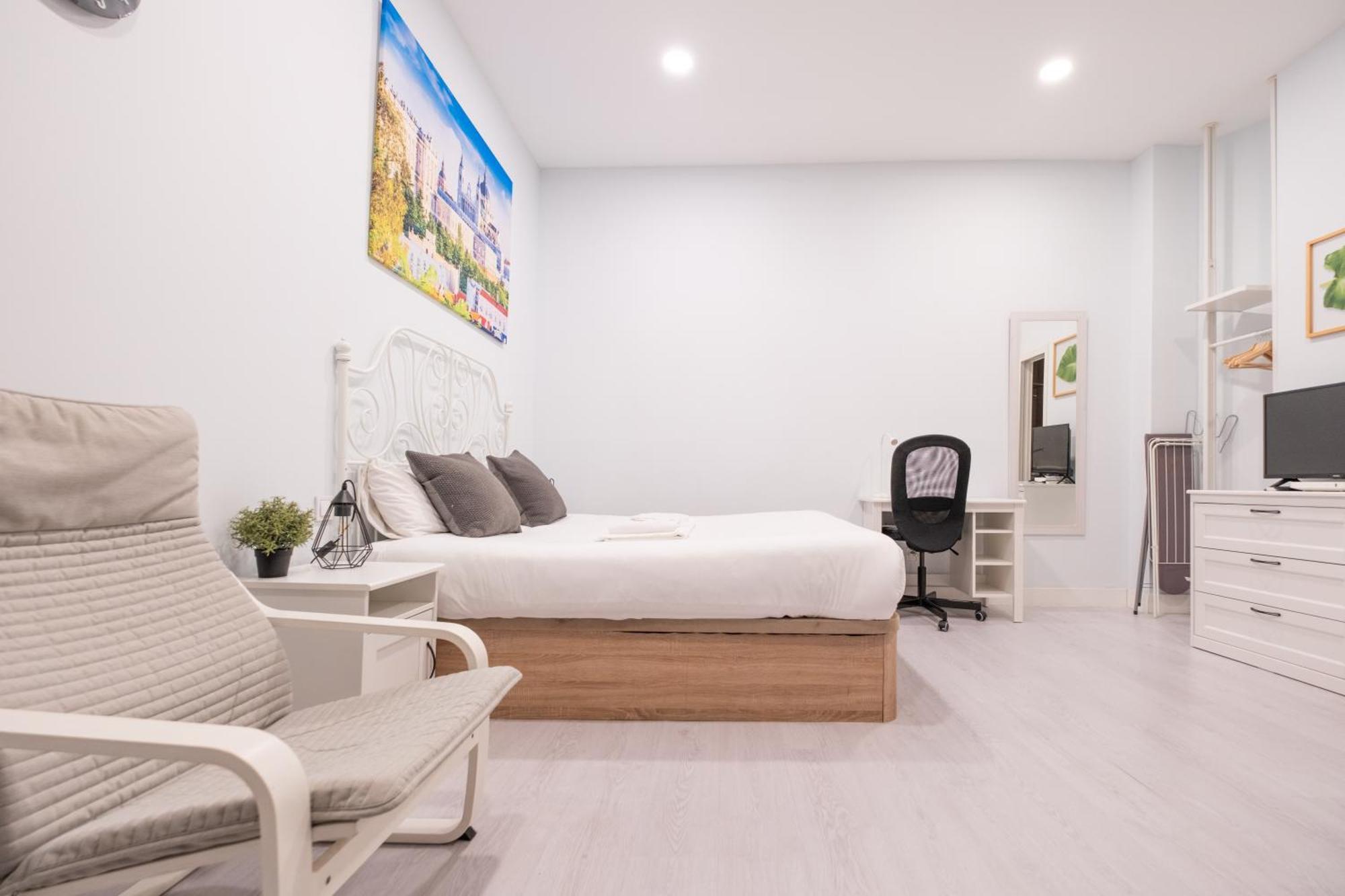 Abc Apartments Мадрид Екстериор снимка